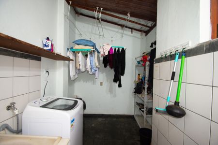 Casa à venda com 200m², 3 quartos e 3 vagas Casa à venda com 200m², 3 quartos e 3 vagasÁrea de Serviço