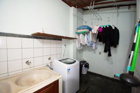 Casa à venda com 200m², 3 quartos e 3 vagas Casa à venda com 200m², 3 quartos e 3 vagasÁrea de Serviço