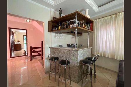 Casa à venda com 456m², 3 quartos e 6 vagas