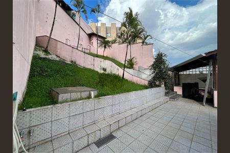 Casa à venda com 456m², 3 quartos e 6 vagas