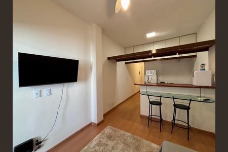 Sala de apartamento para alugar com 1 quarto, 35m² em Copacabana, Rio de Janeiro
