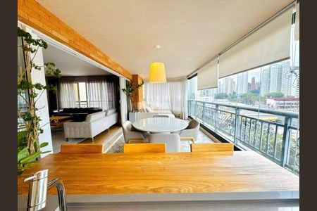 Apartamento à venda com 274m², 4 quartos e 5 vagas