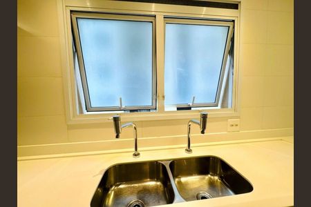 Apartamento à venda com 274m², 4 quartos e 5 vagas