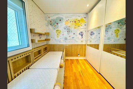 Apartamento à venda com 274m², 4 quartos e 5 vagas