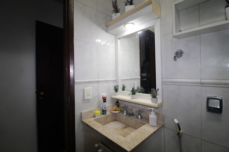 Casa à venda com 141m², 3 quartos e 2 vagasBanheiro 2