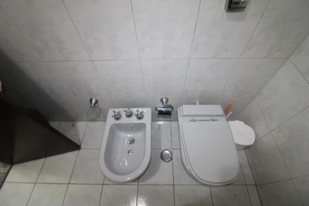 Casa à venda com 141m², 3 quartos e 2 vagasBanheiro