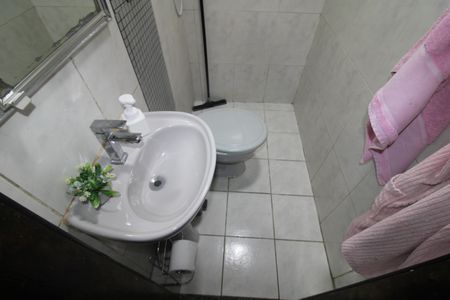 Casa à venda com 141m², 3 quartos e 2 vagasBanheiro de Serviço 