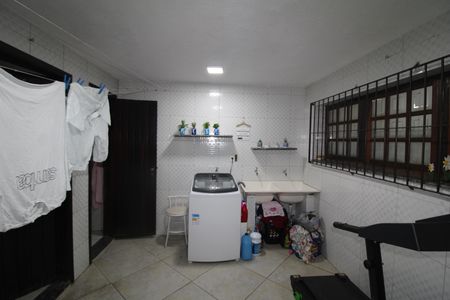 Casa à venda com 141m², 3 quartos e 2 vagasÁrea de Serviço