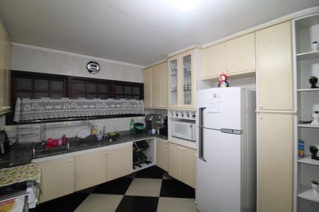 Casa à venda com 141m², 3 quartos e 2 vagasCozinha