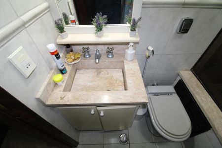 Casa à venda com 141m², 3 quartos e 2 vagasBanheiro 2