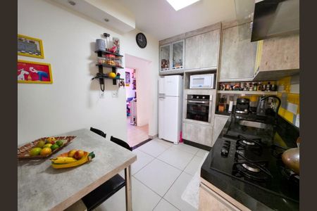 Apartamento à venda com 65m², 2 quartos e 1 vagaFoto 01
