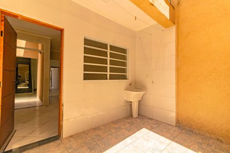 Casa à venda com 130m², 3 quartos e 1 vaga