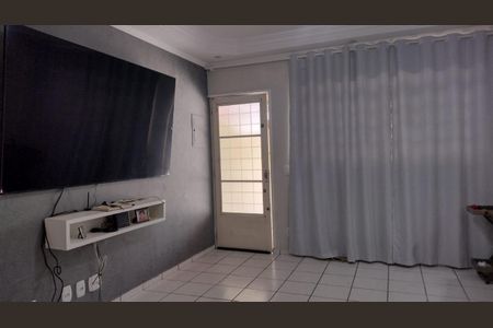 Sala de casa de condomínio para alugar com 2 quartos, 120m² em Jardim Morumbi (Nova Veneza), Sumaré