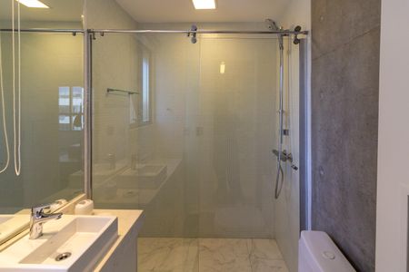 Apartamento para alugar com 90m², 1 quarto e 1 vaga Apartamento para alugar com 90m², 1 quarto e 1 vagaBanheiro Suíte