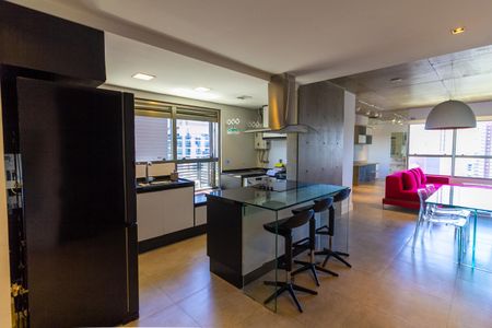 Apartamento para alugar com 90m², 1 quarto e 1 vaga Apartamento para alugar com 90m², 1 quarto e 1 vagaCozinha Americana