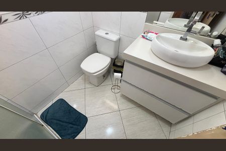 Apartamento à venda com 50m², 2 quartos e 1 vaga Apartamento à venda com 50m², 2 quartos e 1 vagaBanheiro