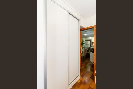 Apartamento à venda com 105m², 3 quartos e 2 vagasQuarto 1