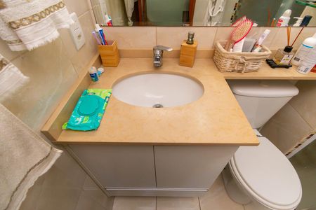 Apartamento à venda com 105m², 3 quartos e 2 vagasBanheiro da Suíte