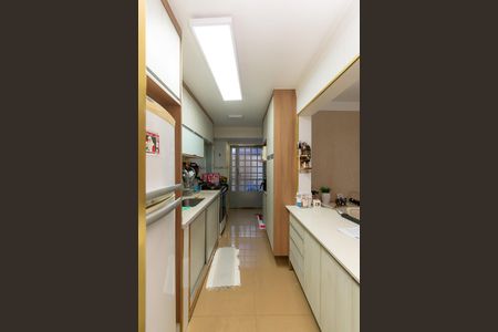 Apartamento à venda com 105m², 3 quartos e 2 vagasCozinha