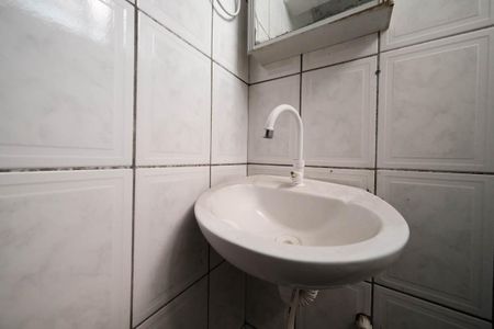 Banheiro de casa para alugar com 5 quartos, 250m² em Vila Nhocuné, São Paulo