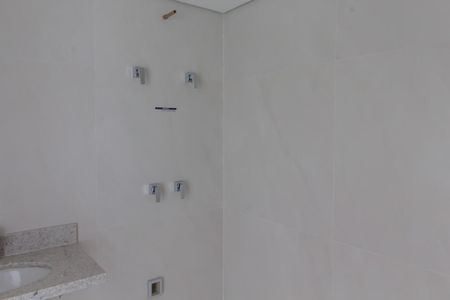 Banheiro de apartamento à venda com 1 quarto, 30m² em Indianópolis, São Paulo