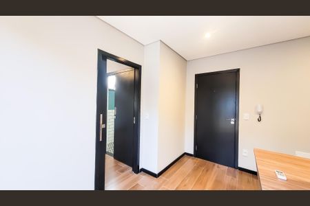 Sala de kitnet/studio para alugar com 1 quarto, 32m² em Parque das Universidades, Campinas