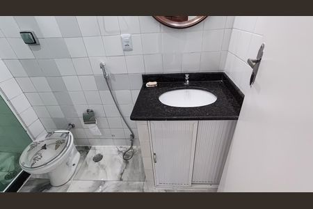 Banheiro Social de apartamento à venda com 2 quartos, 50m² em Jacarepaguá, Rio de Janeiro
