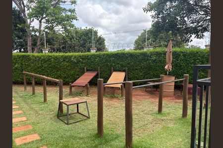 Apartamento para alugar com 45m², 2 quartos e 1 vaga Apartamento para alugar com 45m², 2 quartos e 1 vagaÁrea comum - Playground