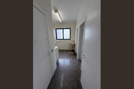 Apartamento para alugar com 440m², 3 quartos e 3 vagas Apartamento para alugar com 440m², 3 quartos e 3 vagasÁrea de Serviço