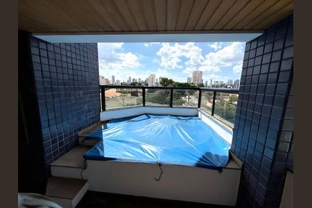 Apartamento para alugar com 440m², 3 quartos e 3 vagas Apartamento para alugar com 440m², 3 quartos e 3 vagasVaranda