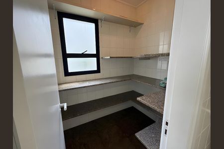 Apartamento para alugar com 440m², 3 quartos e 3 vagas Apartamento para alugar com 440m², 3 quartos e 3 vagasDespensa