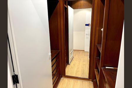 Apartamento para alugar com 440m², 3 quartos e 3 vagas Apartamento para alugar com 440m², 3 quartos e 3 vagasSuíte 1