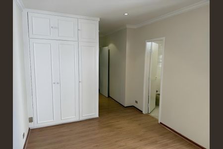 Apartamento para alugar com 440m², 3 quartos e 3 vagas Apartamento para alugar com 440m², 3 quartos e 3 vagasSuíte 2