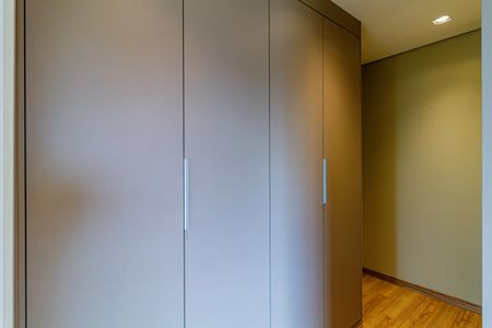 Apartamento à venda com 140m², 2 quartos e 2 vagasSuíte - Closet