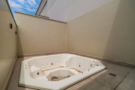 Apartamento à venda com 140m², 2 quartos e 2 vagasÁrea gourmet