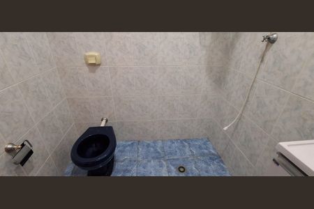 Casa à venda com 155m², 3 quartos e 2 vagas Casa à venda com 155m², 3 quartos e 2 vagasBanheiro Social