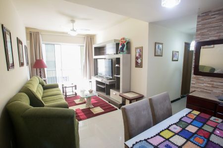 Sala de apartamento à venda com 2 quartos, 74m² em Taquara, Rio de Janeiro