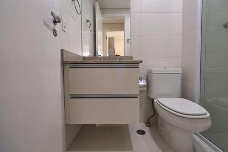 Apartamento à venda com 86m², 3 quartos e 2 vagasBanheiro 
