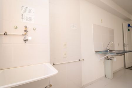 Apartamento à venda com 43m², 2 quartos e 1 vagaCozinha e Área de Serviço