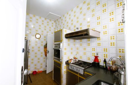 Casa à venda com 440m², 6 quartos e 3 vagasCozinha