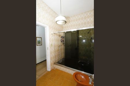 Casa à venda com 440m², 6 quartos e 3 vagasBanheiro Social