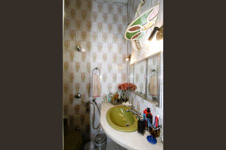 Casa à venda com 440m², 6 quartos e 3 vagasBanheiro do Quarto 1