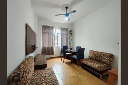 Sala de apartamento para alugar com 2 quartos, 60m² em Benfica, Rio de Janeiro