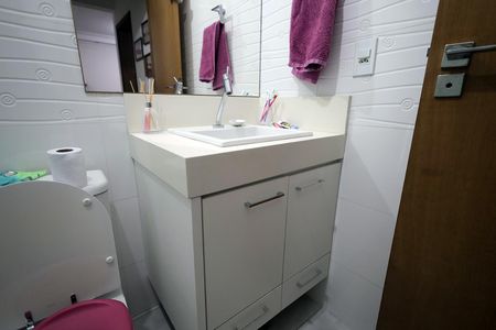 Apartamento à venda com 100m², 3 quartos e 6 vagasBanheiro Social