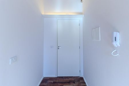 Apartamento para alugar com 40m², 1 quarto e sem vaga Apartamento para alugar com 40m², 1 quarto e sem vagaEntrada