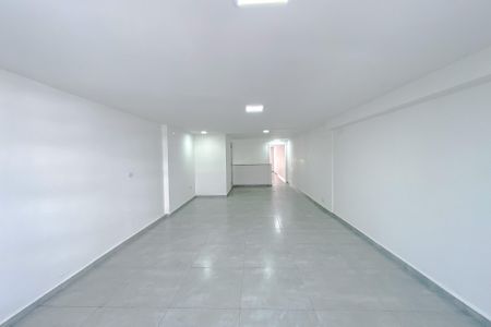 Casa para alugar com 380m², 4 quartos e 4 vagas Casa para alugar com 380m², 4 quartos e 4 vagasSuíte 2