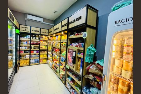 Apartamento para alugar com 154m², 3 quartos e 3 vagas Apartamento para alugar com 154m², 3 quartos e 3 vagasMiercado