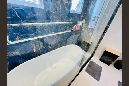 Apartamento para alugar com 154m², 3 quartos e 3 vagas Apartamento para alugar com 154m², 3 quartos e 3 vagasBanheiro 1