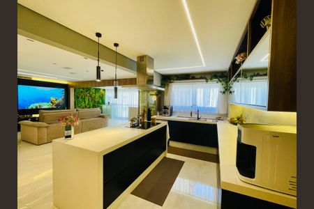 Apartamento para alugar com 154m², 3 quartos e 3 vagas Apartamento para alugar com 154m², 3 quartos e 3 vagasCozinha