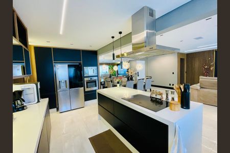 Apartamento para alugar com 154m², 3 quartos e 3 vagas Apartamento para alugar com 154m², 3 quartos e 3 vagasCozinha